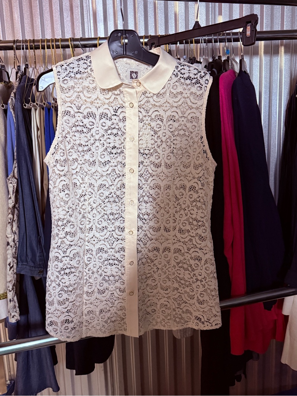 Anne Klein Cream Sleeveless Lace Button-Front Top with Peter Pan Collar